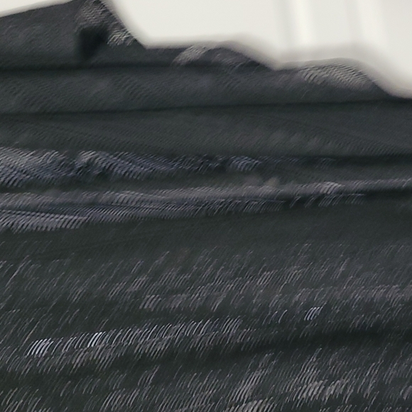 Shawl - Picture 3 of 3